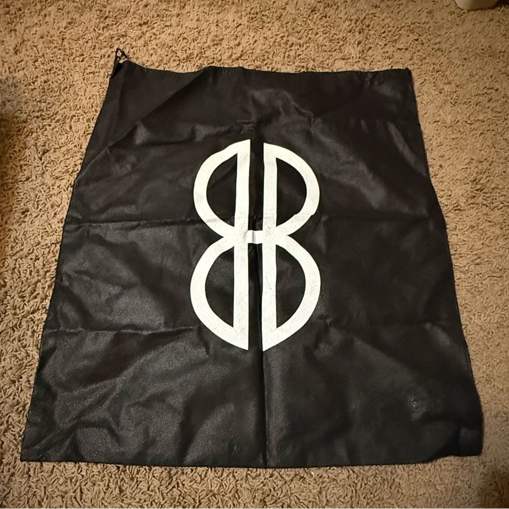 BILL BLASS Designer Dust Bag black and white. Larger size.